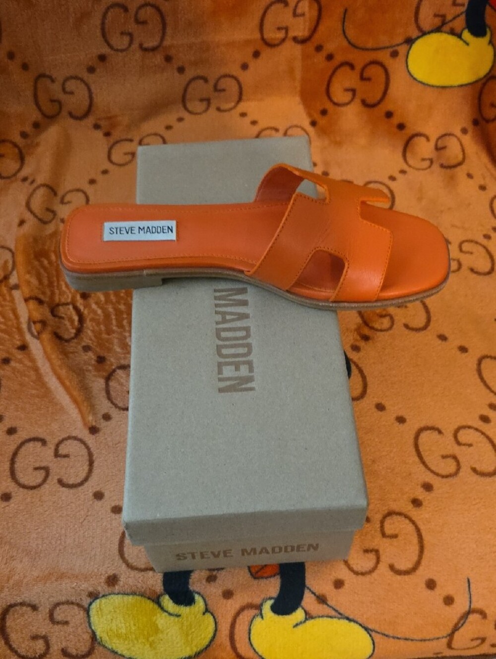 Steve Madden Orange Leather Slide Sandal - Picture 3 of 4